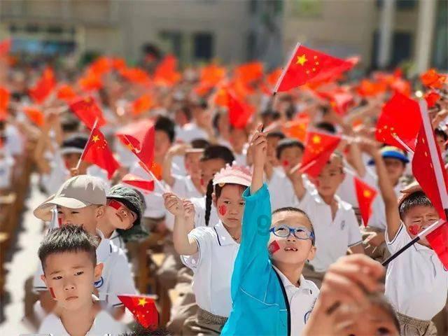 不能像其他妈妈一样经常陪孩子,怎么能让孩子像其他孩子一样优秀? - 专业问答解答平台